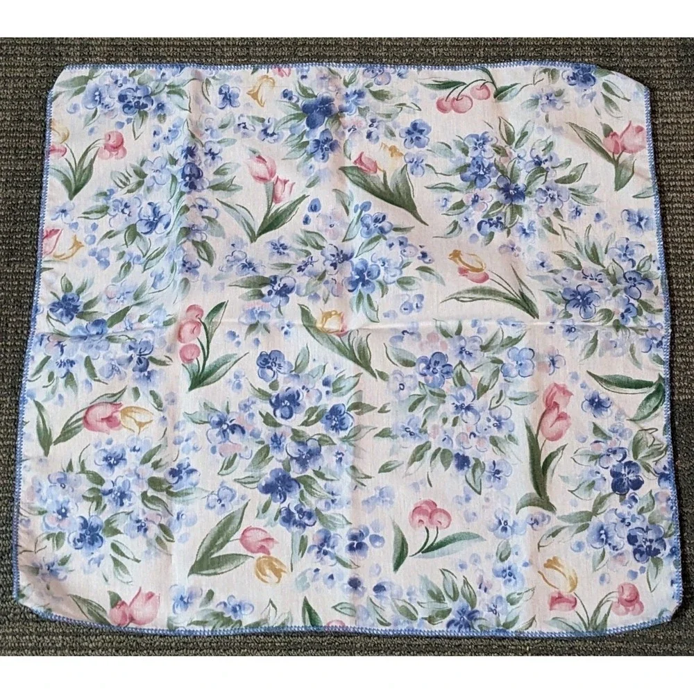 Set of 6 Vtg Blue Floral Cloth Napkins 17